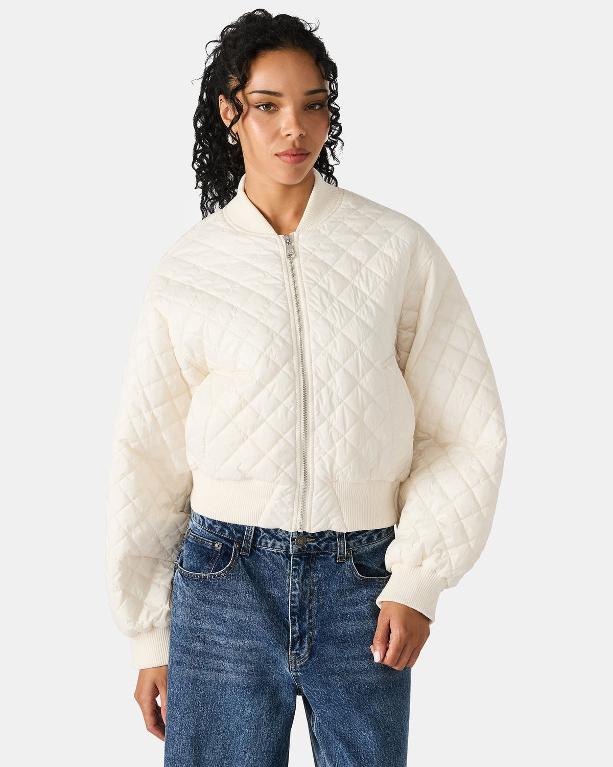 DARLA Ivory Long-Sleeved Zip-Up Quilted Women's Jacket | Steve Madden