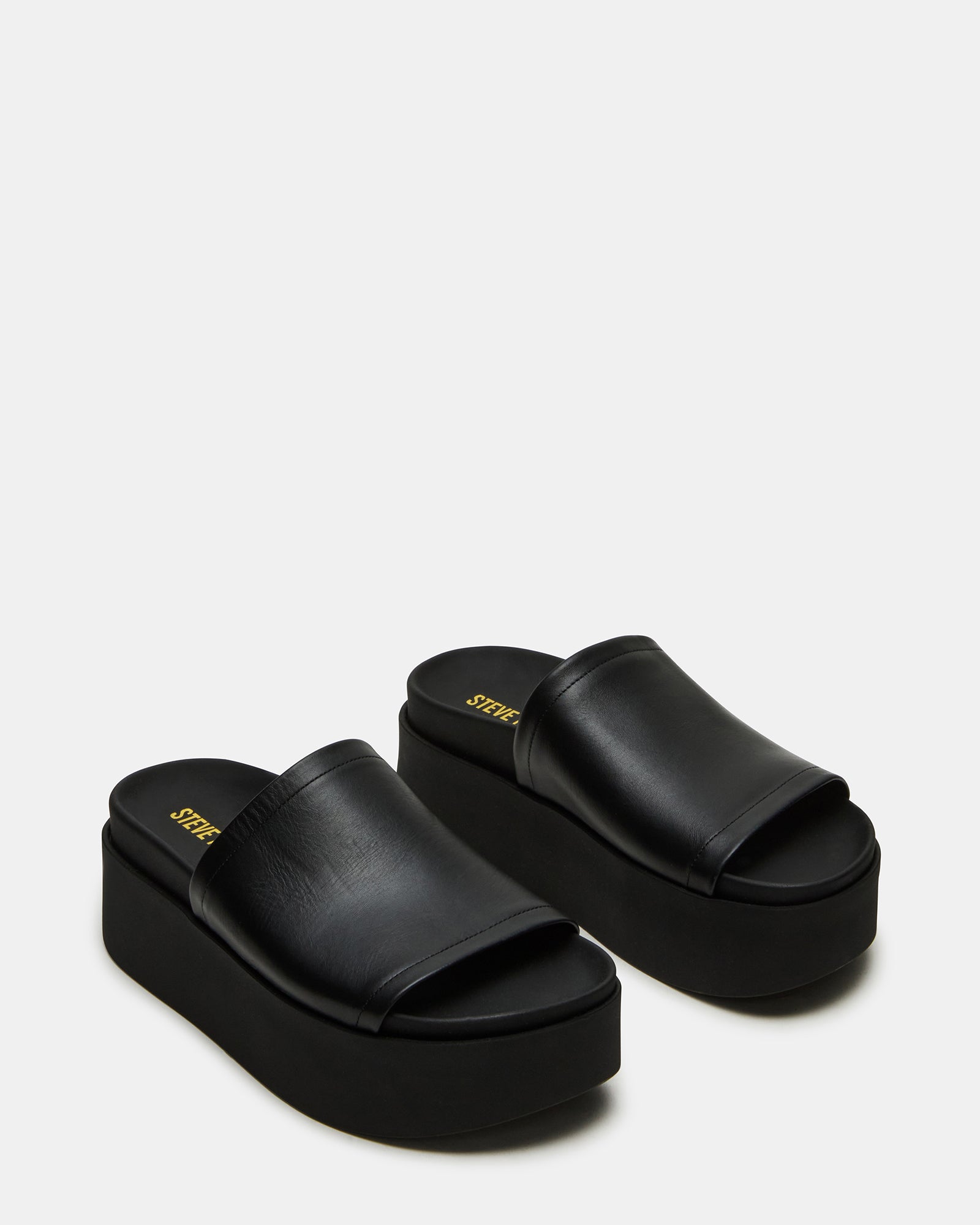ARWEN BLACK LEATHER